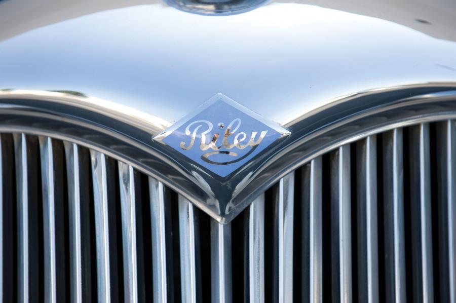 Детали экстерьера Riley 2.5 Litre Saloon 1949 года  (фото 4 из 6)